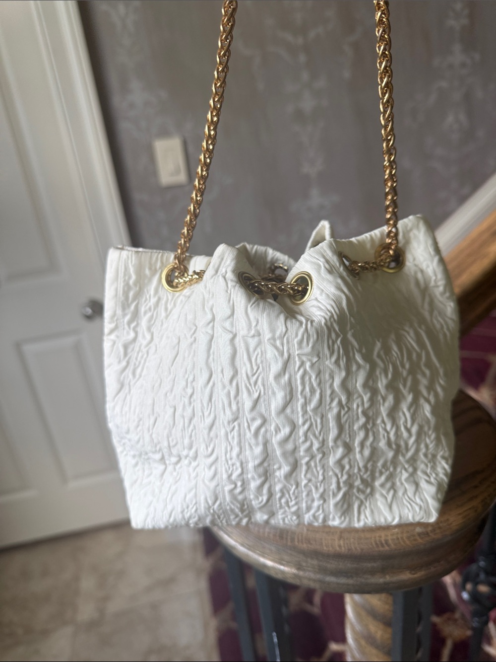 Crossbody ladies bucket bag perfect condition long chain strap - Picture 5 of 6